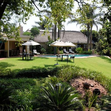 Lourie Lodge Sandton Exterior photo